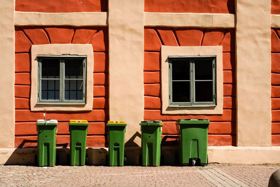 Connected waste management smart city