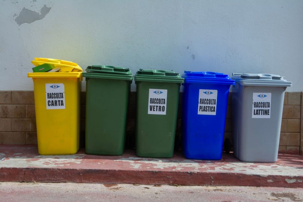 Recycling bins in an urban setting - smart waste management IoT